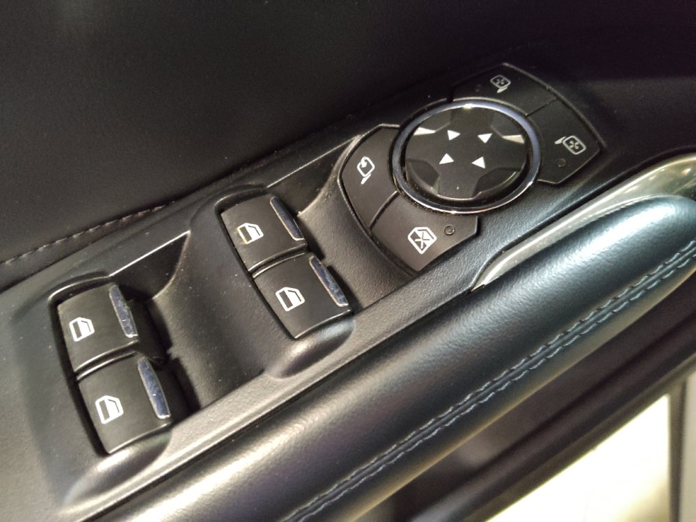 Used 2016 Lincoln MKC Select w/ Select Plus Package FWD image 27