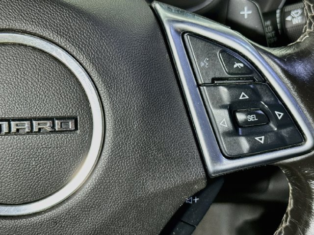 Used 2020 Chevrolet Camaro LT RWD image 12