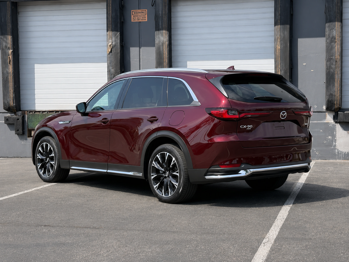 Used 2024 MAZDA CX-90 Plug-In Hybrid w/ Premium Pkg AWD/4WD image 5