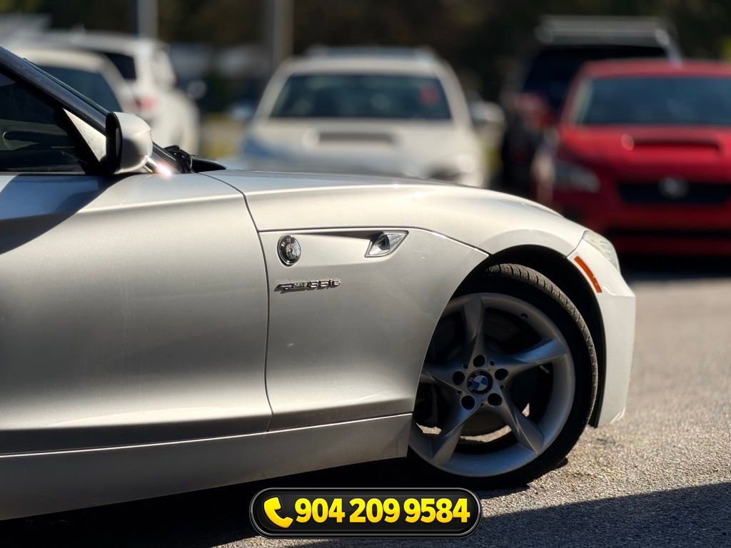Used 2011 BMW Z4 sDrive35is image 10