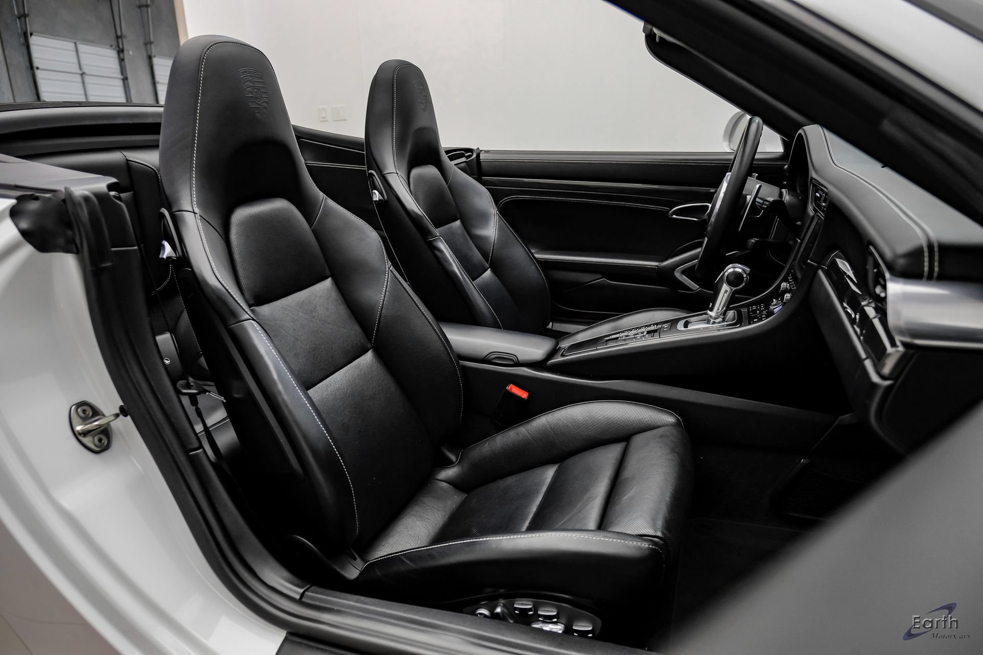 Used 2016 Porsche 911 Turbo S AWD/4WD image 54