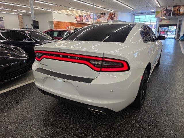 Used 2023 Dodge Charger SXT RWD image 5