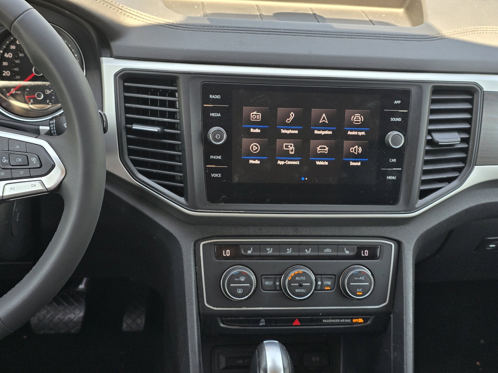 Used 2021 Volkswagen Atlas SE AWD/4WD image 16