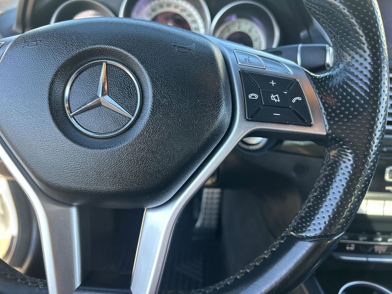 Used 2015 Mercedes-Benz E 550 Cabriolet image 21