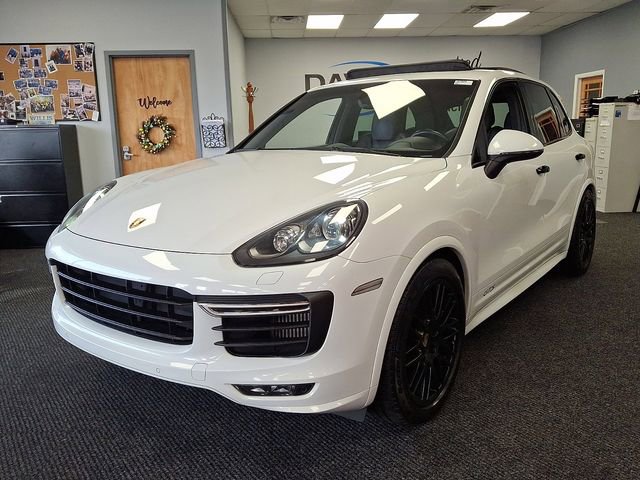 Used 2017 Porsche Cayenne GTS AWD/4WD image 3