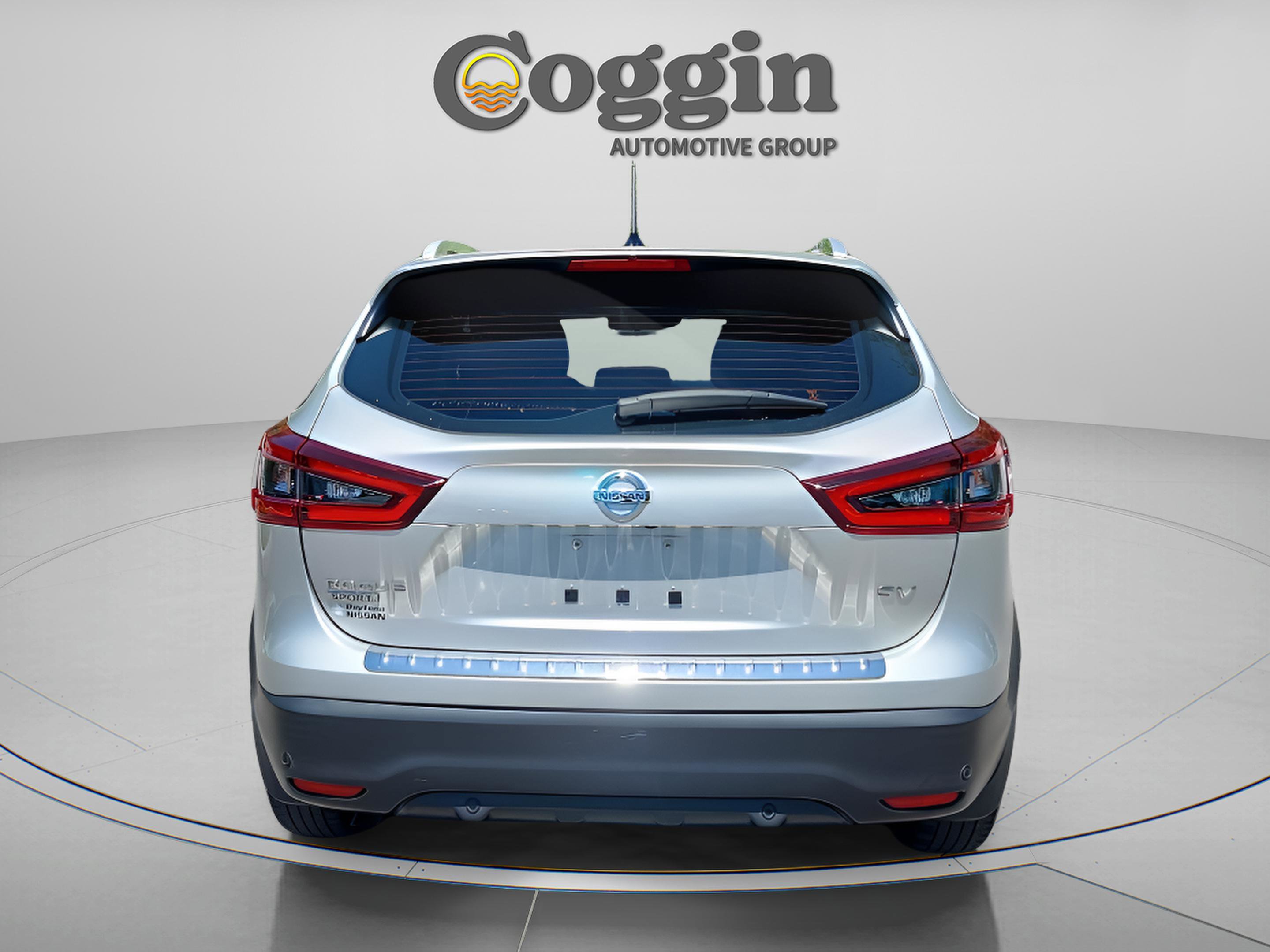 Used 2022 Nissan Rogue Sport SV w/ Technology Package FWD image 4