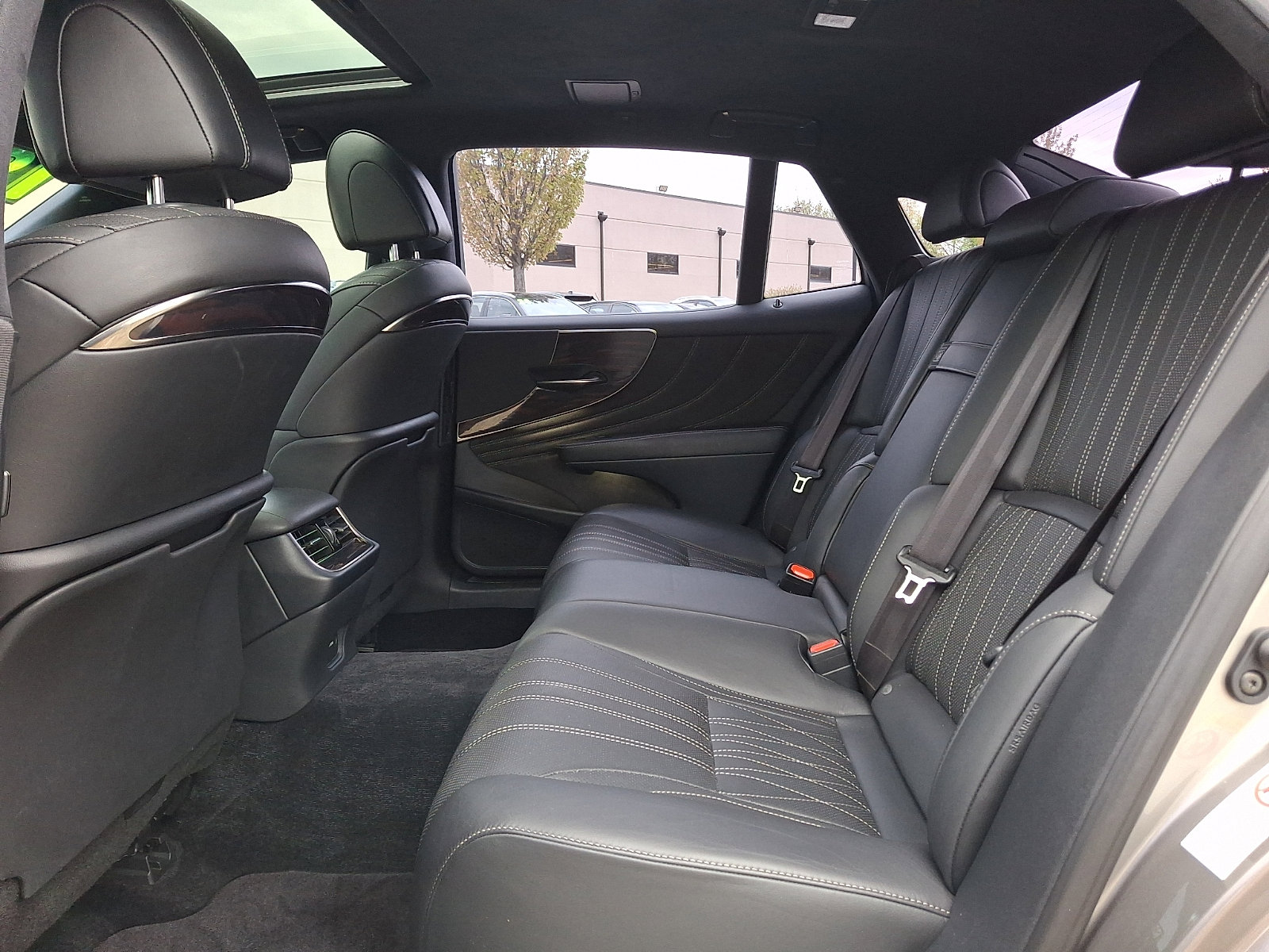 Used 2018 Lexus LS 500 AWD w/ Interior Upgrade Package image 10