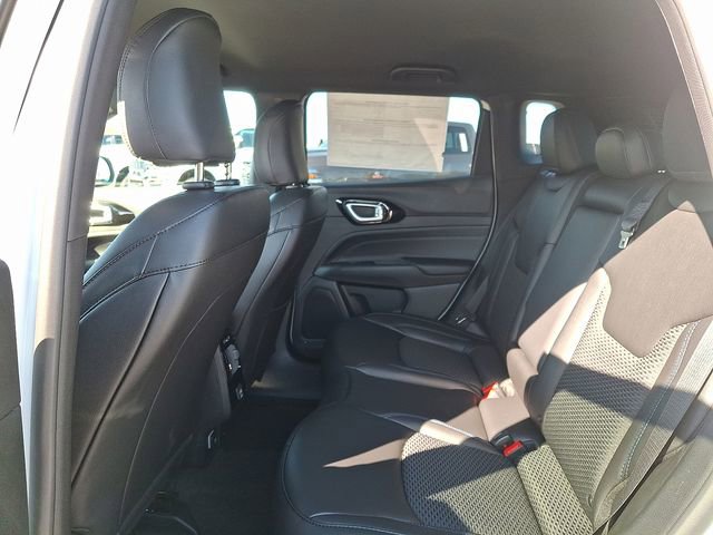 New 2026 Jeep Compass Latitude AWD/4WD image 5