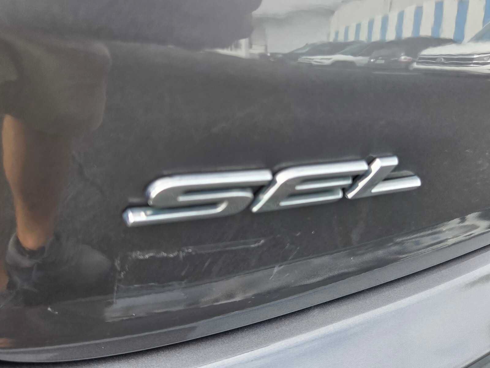 Used 2023 Ford Edge SEL AWD/4WD image 14