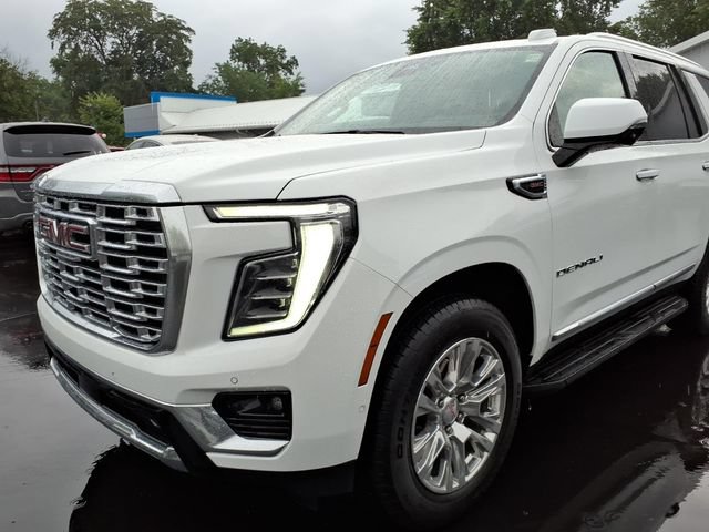 Used 2025 GMC Yukon Denali RWD image 9