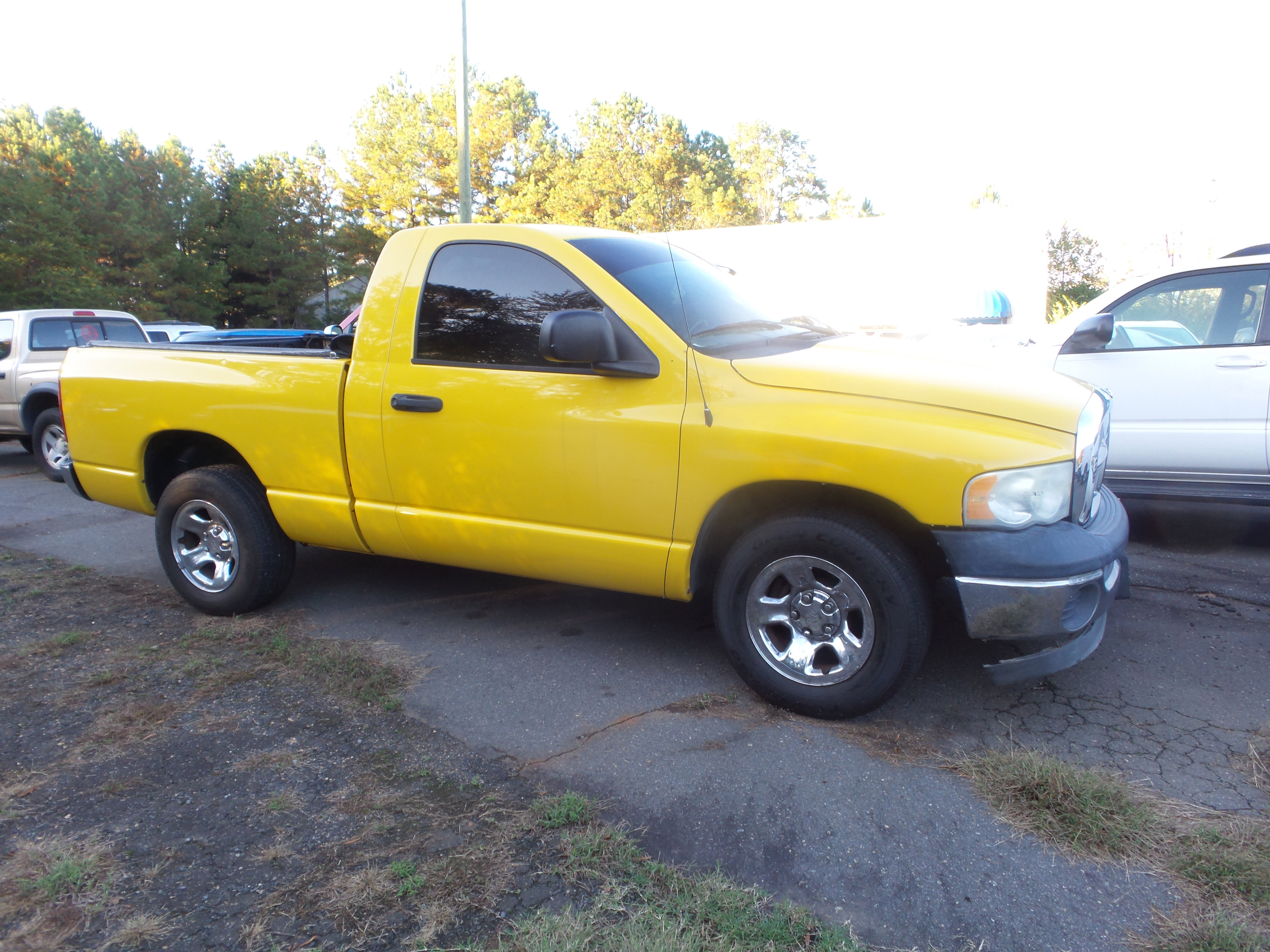 Used 2004 Dodge Ram 1500 Truck ST image 5