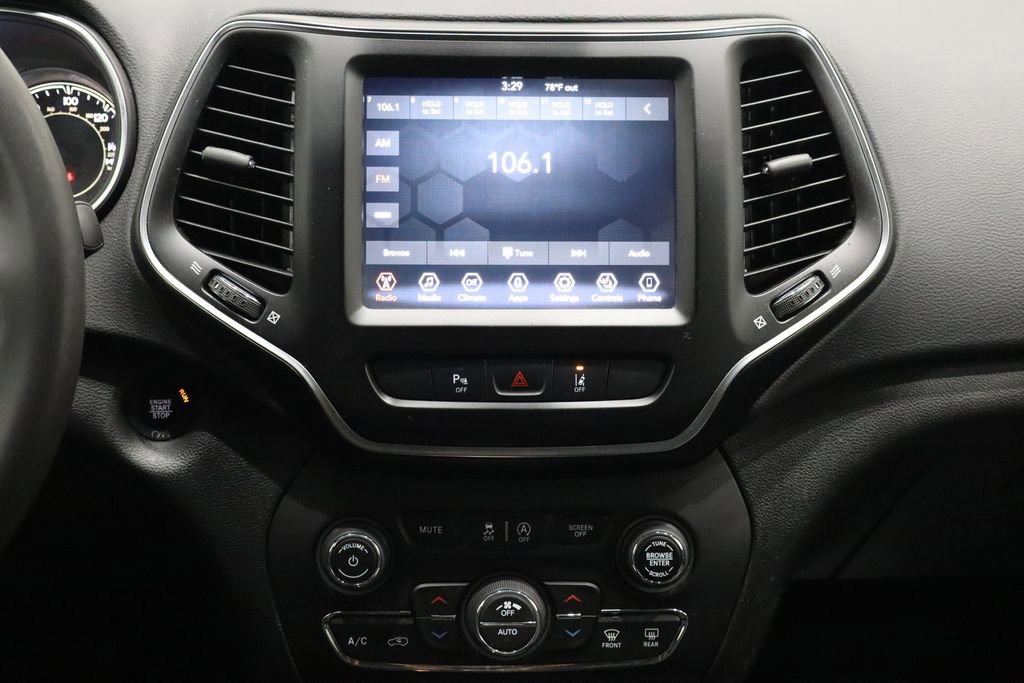 Used 2021 Jeep Cherokee Latitude Lux w/ Comfort/Convenience Group image 30