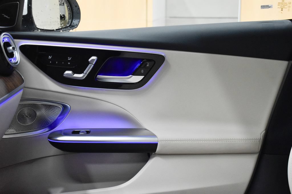 Used 2026 Mercedes-Benz C 300 4MATIC Sedan w/ Exclusive Trim Package image 24