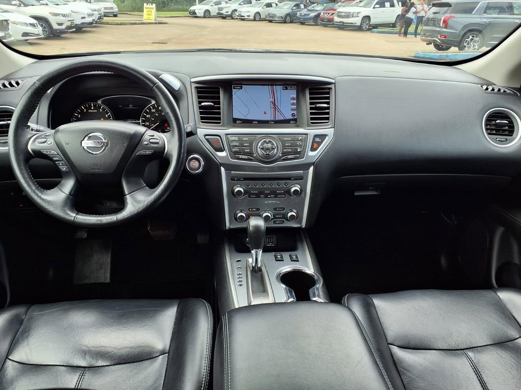 Used 2018 Nissan Pathfinder SL FWD image 9