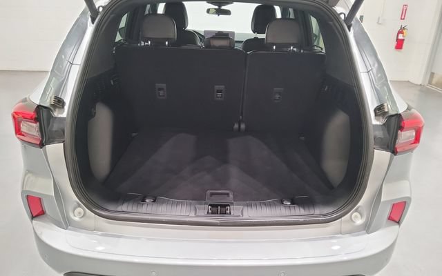Used 2023 Ford Escape ST-Line w/ Tech Pack #1 FWD image 17