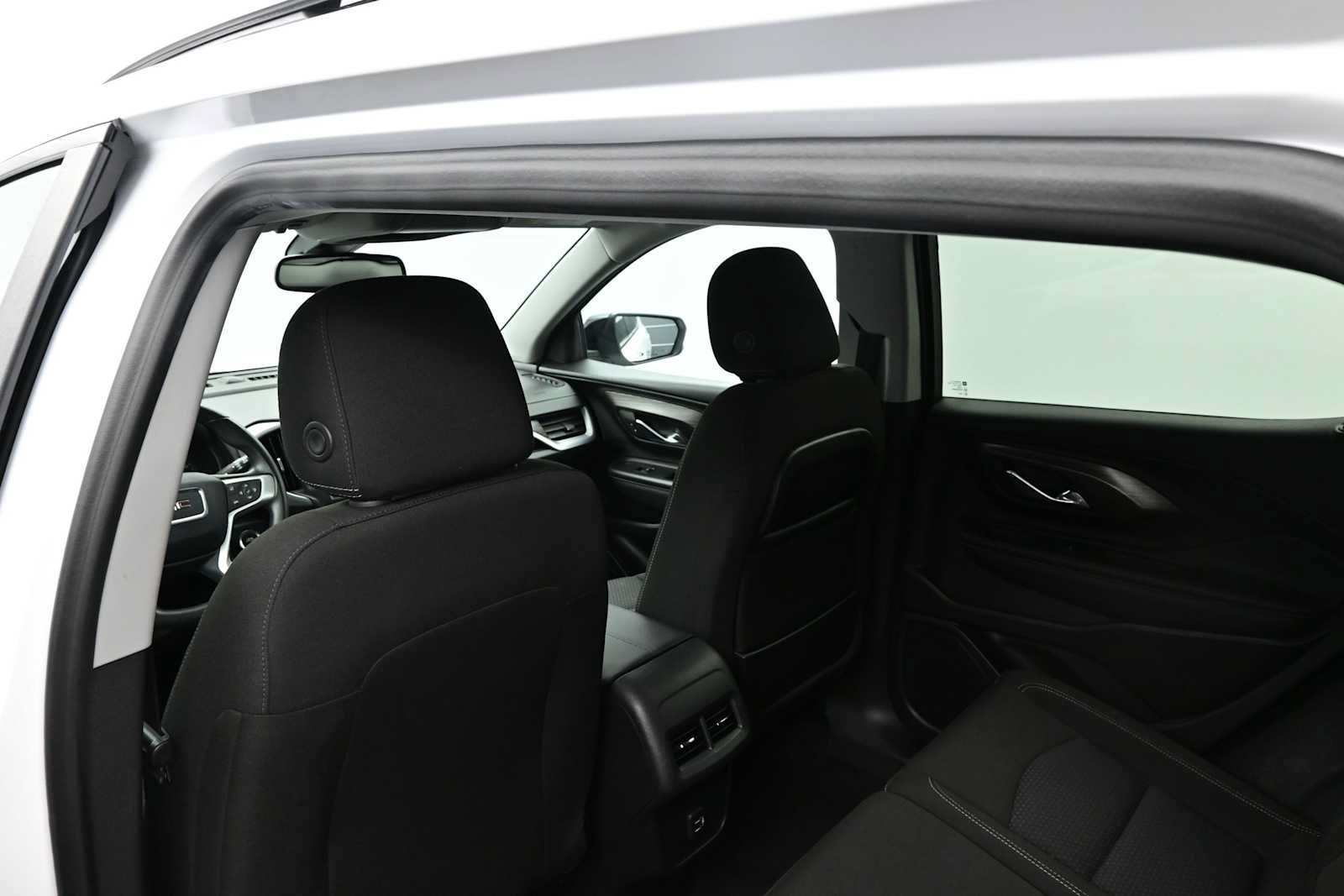 Used 2023 GMC Terrain SLE w/ Driver Convenience Package AWD/4WD image 38