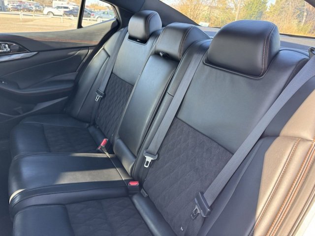 Used 2023 Nissan Maxima SR w/ Sport Mat Group image 15