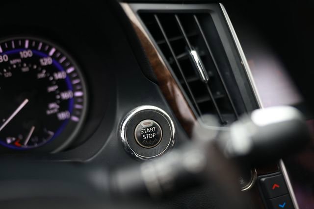 Used 2015 INFINITI Q50 w/ Technology Package image 33