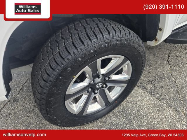 Used 2017 Toyota Tacoma Limited w/ Tow Package AWD/4WD image 10