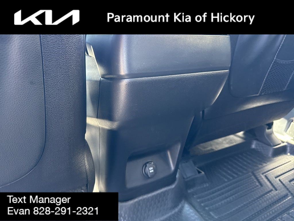 Used 2025 Kia Telluride S image 19