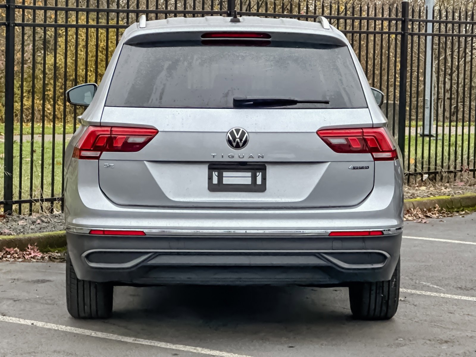 Used 2022 Volkswagen Tiguan SE image 5