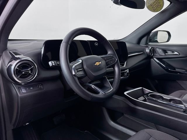 Used 2025 Chevrolet Equinox LT image 9
