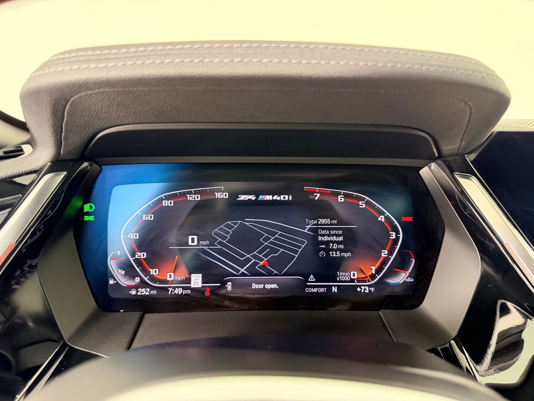 Used 2025 BMW Z4 M40i w/ Edition image 15