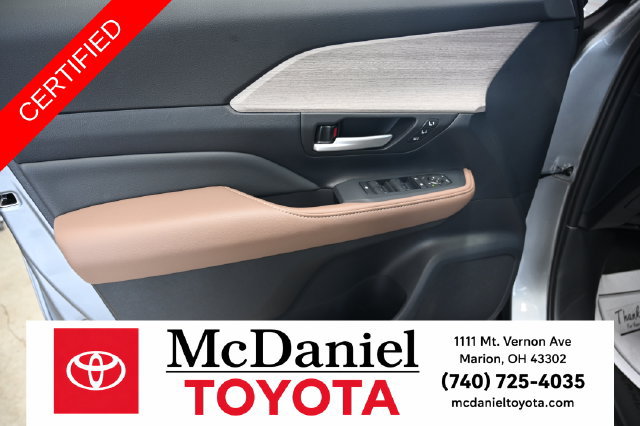 Certified 2026 Toyota Grand Highlander AWD image 30