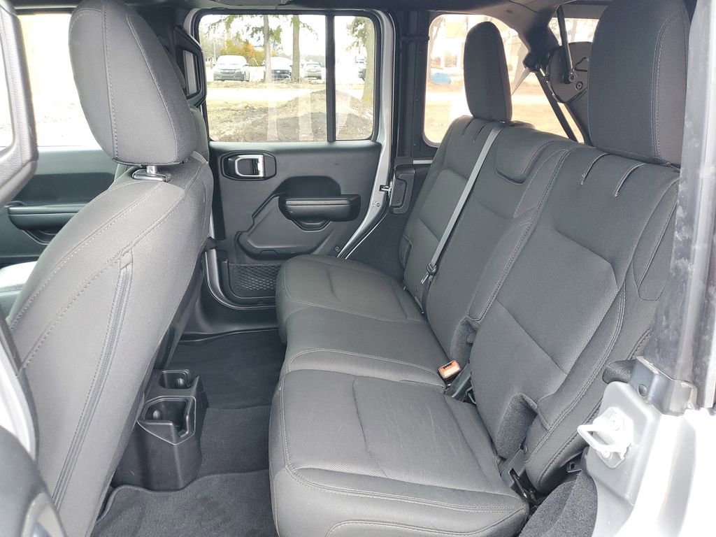 Used 2018 Jeep Wrangler Unlimited Sport S image 25