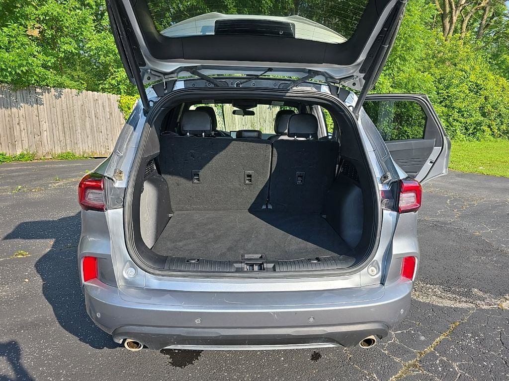 Used 2023 Ford Escape ST-Line w/ Tech Pack #1 image 38