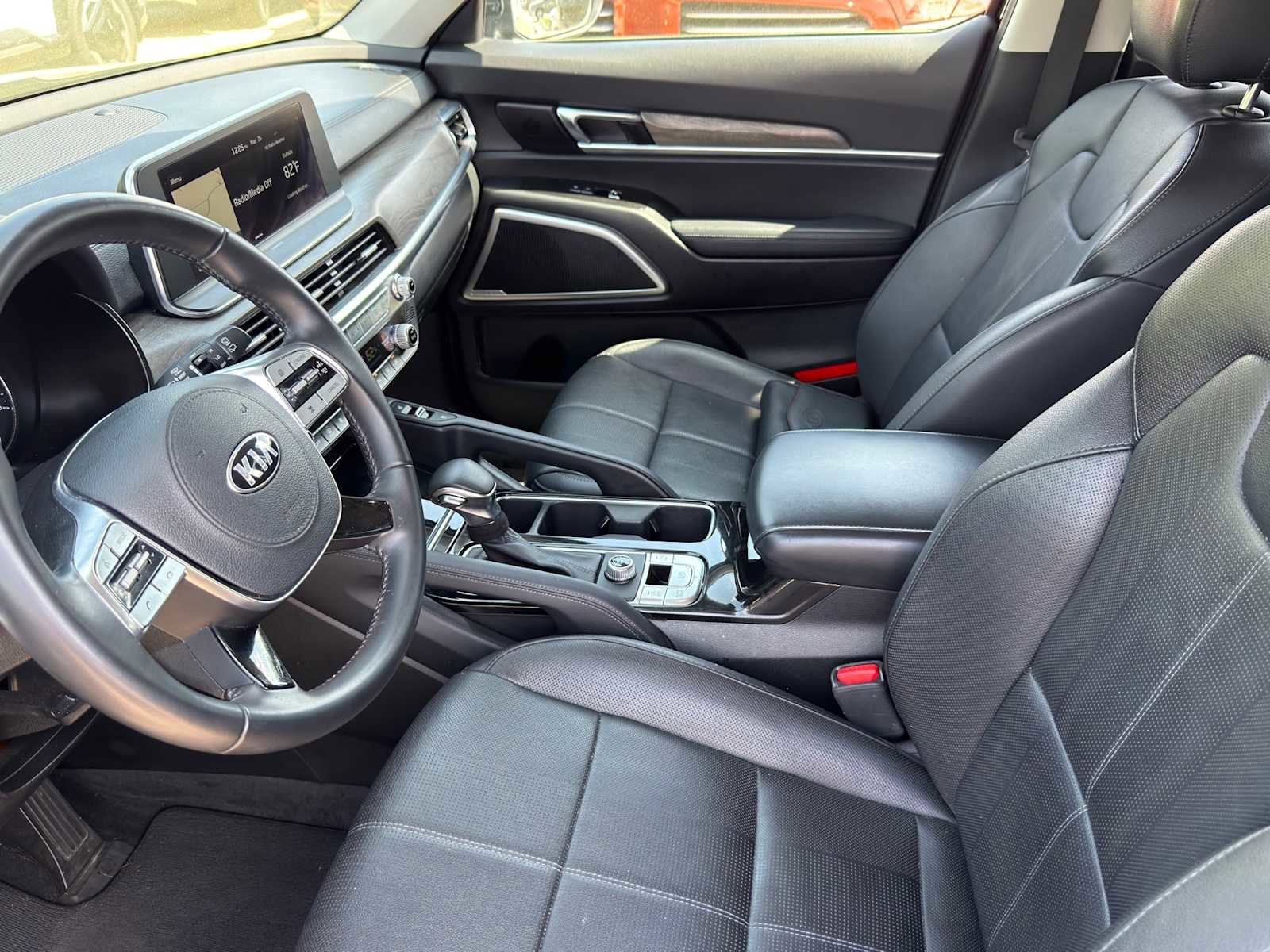 Used 2020 Kia Telluride EX image 11