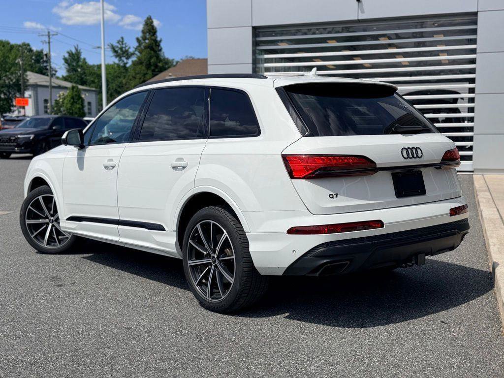 Certified 2025 Audi Q7 2.0T Premium Plus w/ Premium Plus Package AWD/4WD image 4
