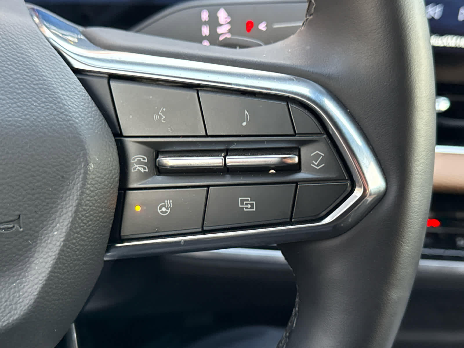 Used 2026 Chevrolet Equinox ACTIV image 17