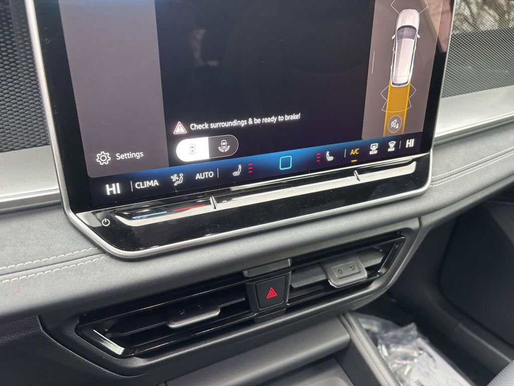 New 2026 Volkswagen Tiguan SE R-Line image 22