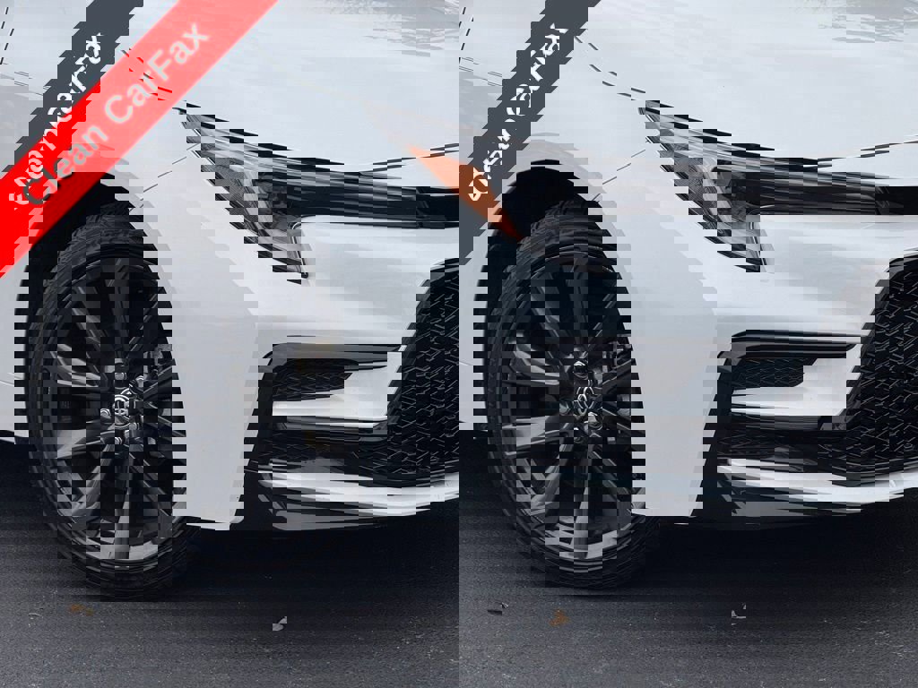 Used 2023 Toyota Corolla SE w/ SE Premium Package image 5