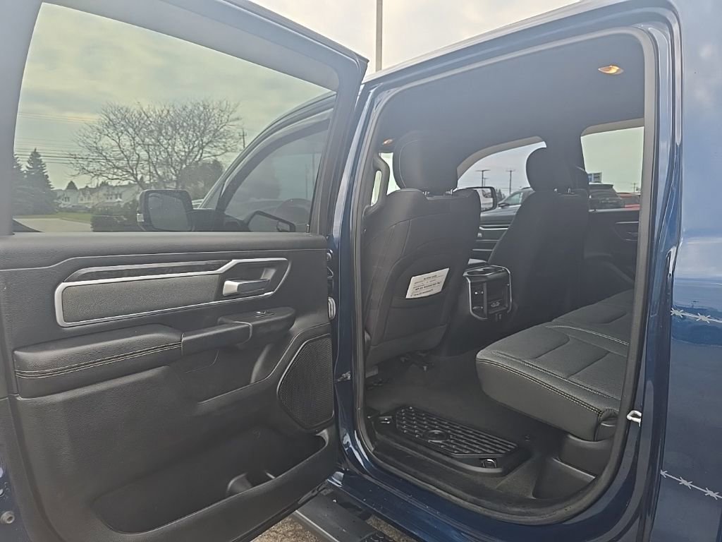 Used 2021 RAM 1500 Big Horn image 32