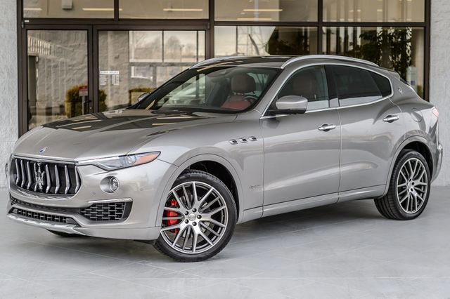 Used 2019 Maserati Levante GranLusso image 2