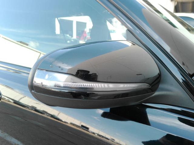 Used 2023 Mercedes-Benz EQB 300 4MATIC image 26