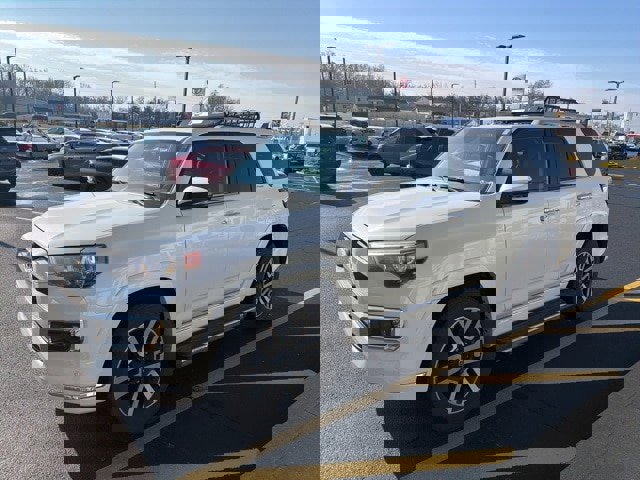 Used 2023 Toyota 4Runner Limited image 2