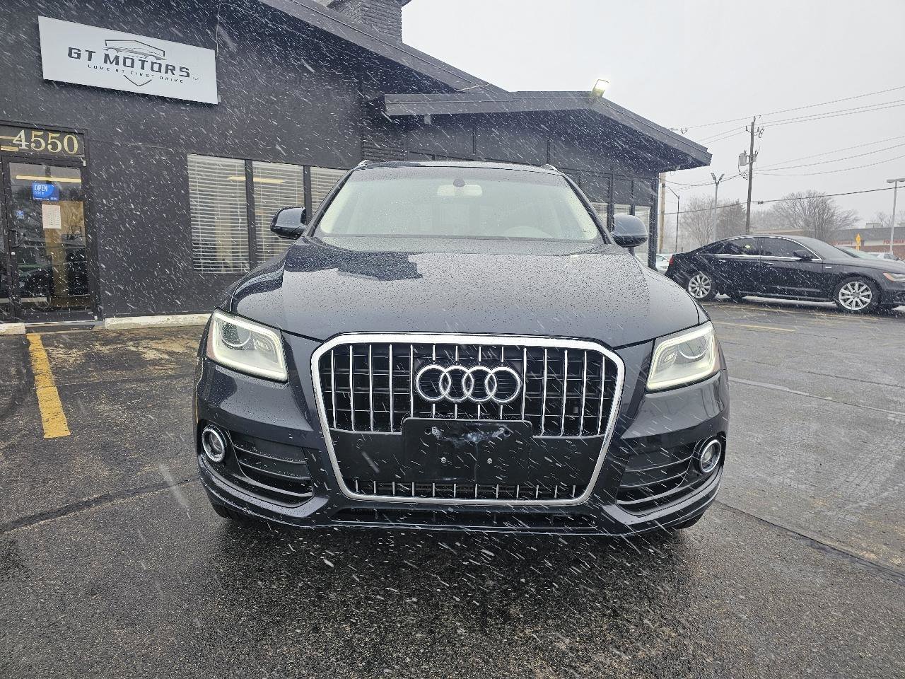 Used 2017 Audi Q5 2.0T Premium image 2