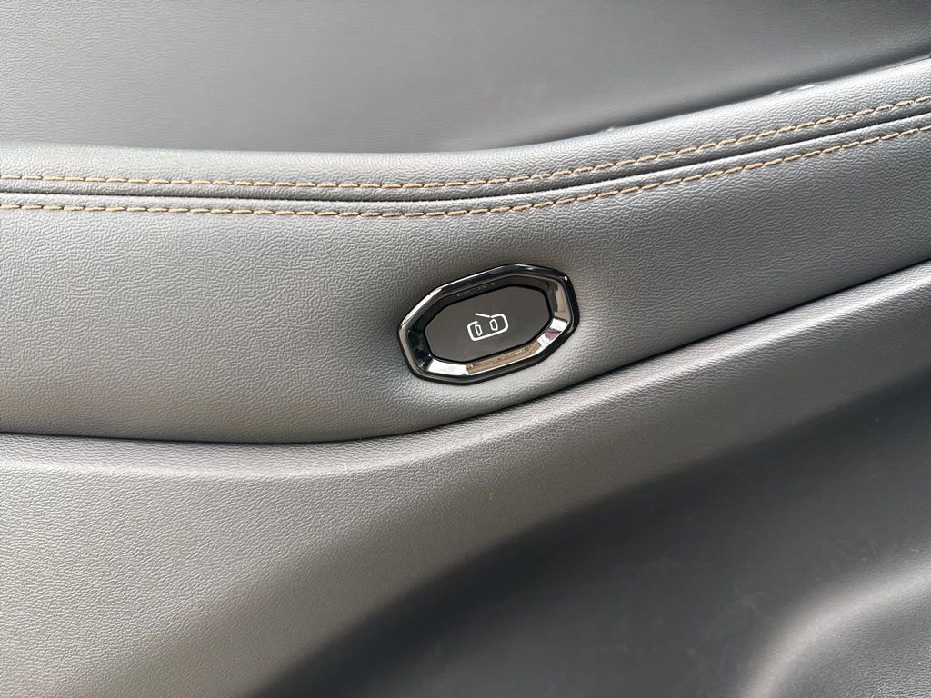 New 2026 Jeep Cherokee Overland w/ Advanced Pro Tech Group image 13