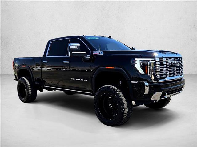 Used 2024 GMC Sierra 2500 Denali w/ Denali Reserve Package AWD/4WD image 2