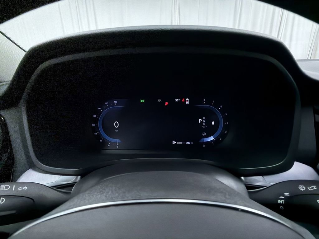 Used 2025 Volvo S60 B5 Core image 10