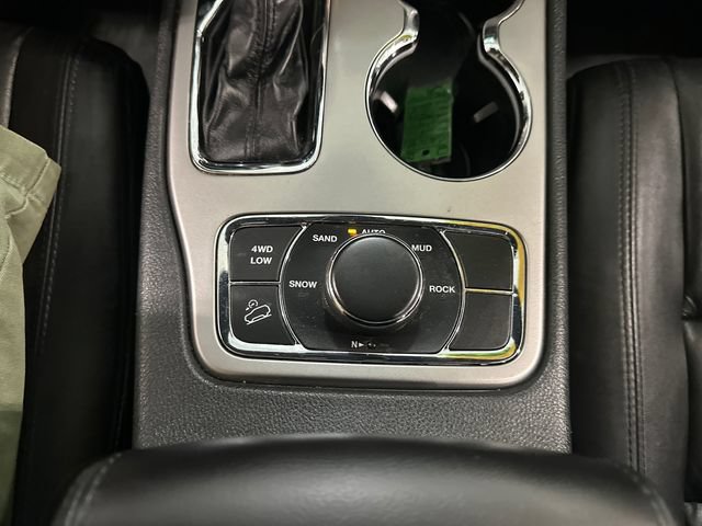 Used 2018 Jeep Grand Cherokee Limited AWD/4WD image 21