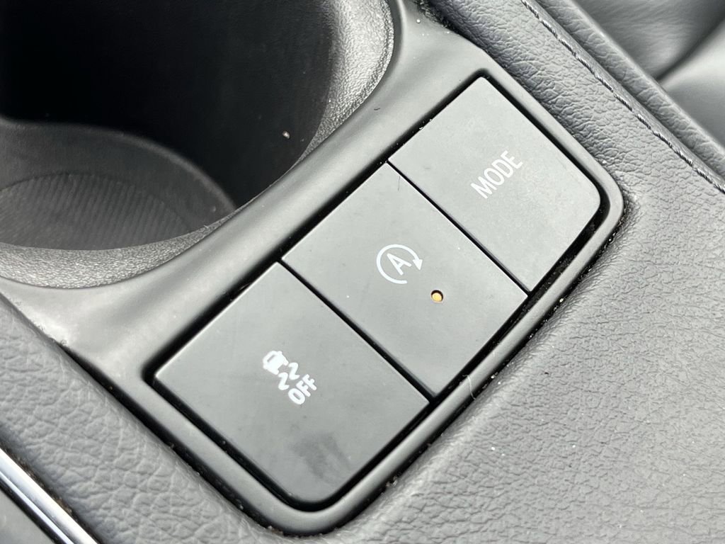 Used 2024 Cadillac XT4 Premium Luxury image 47