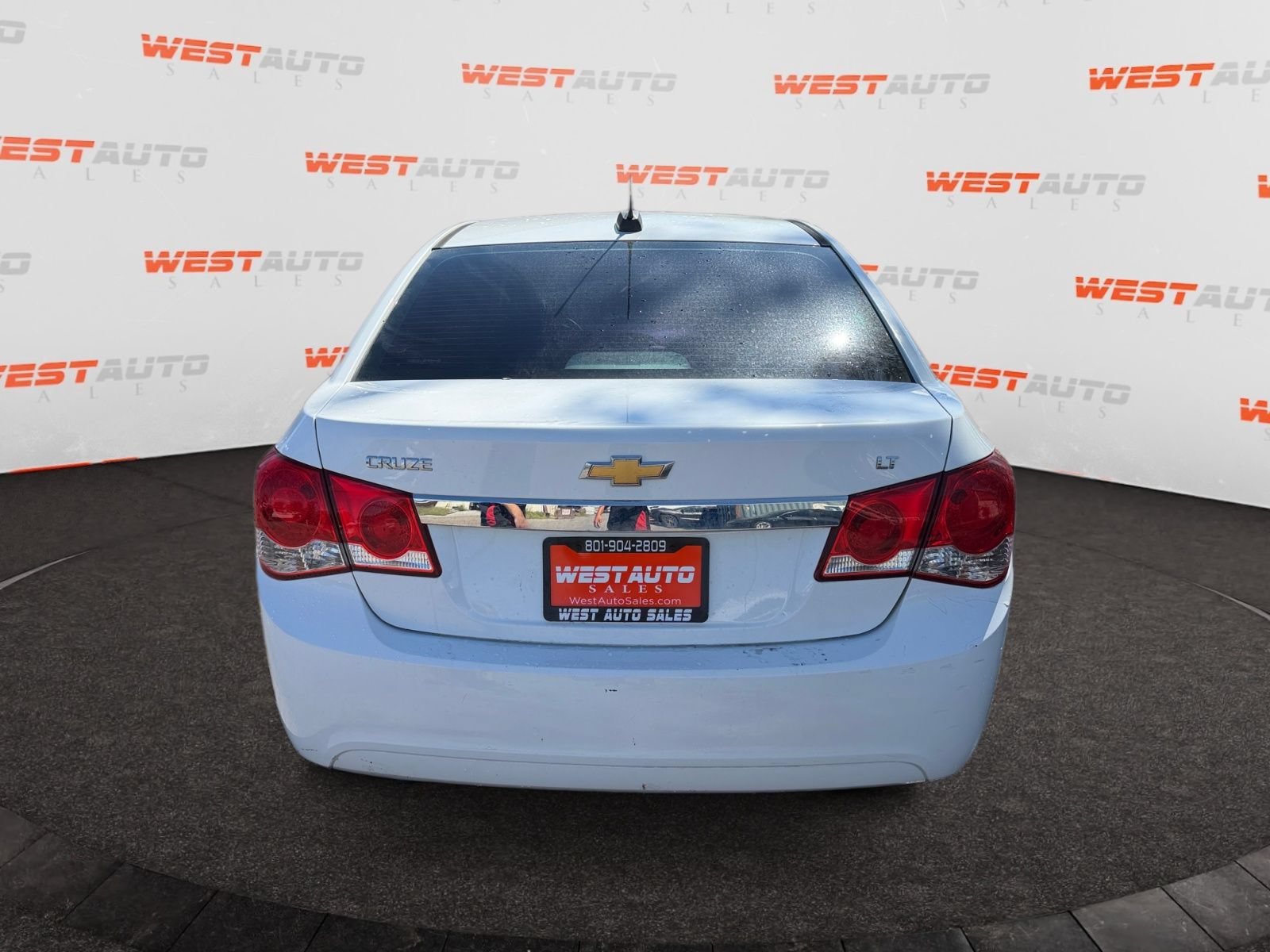 Used 2016 Chevrolet Cruze LT FWD image 4