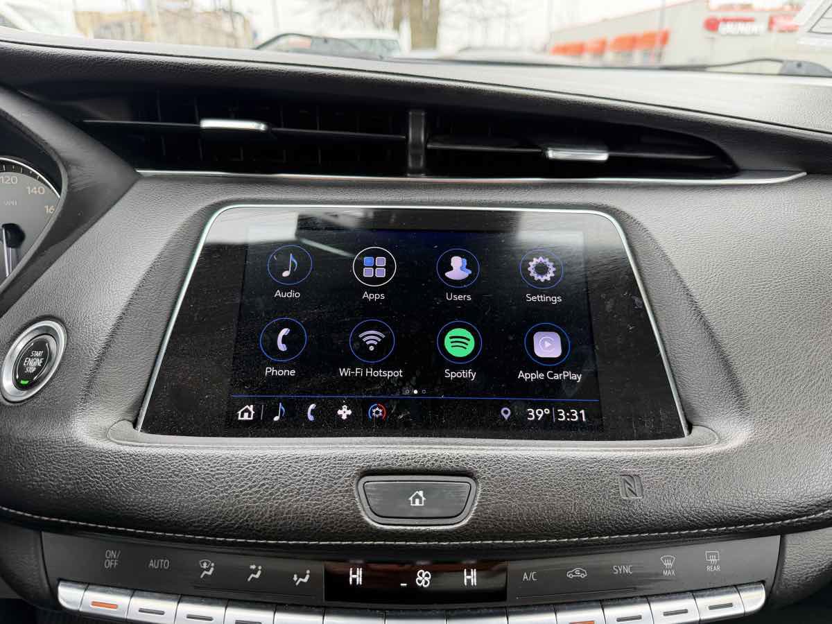 Used 2019 Cadillac XT4 Premium Luxury image 34