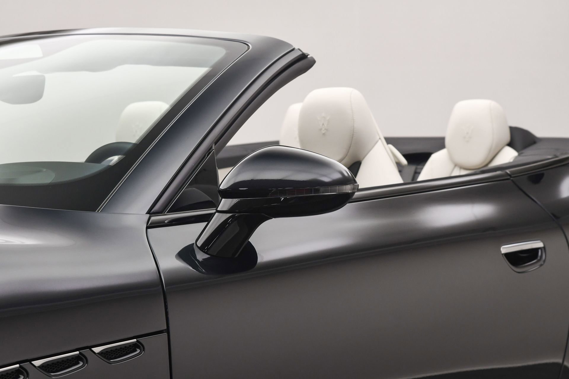 New 2025 Maserati GranCabrio Modena image 10