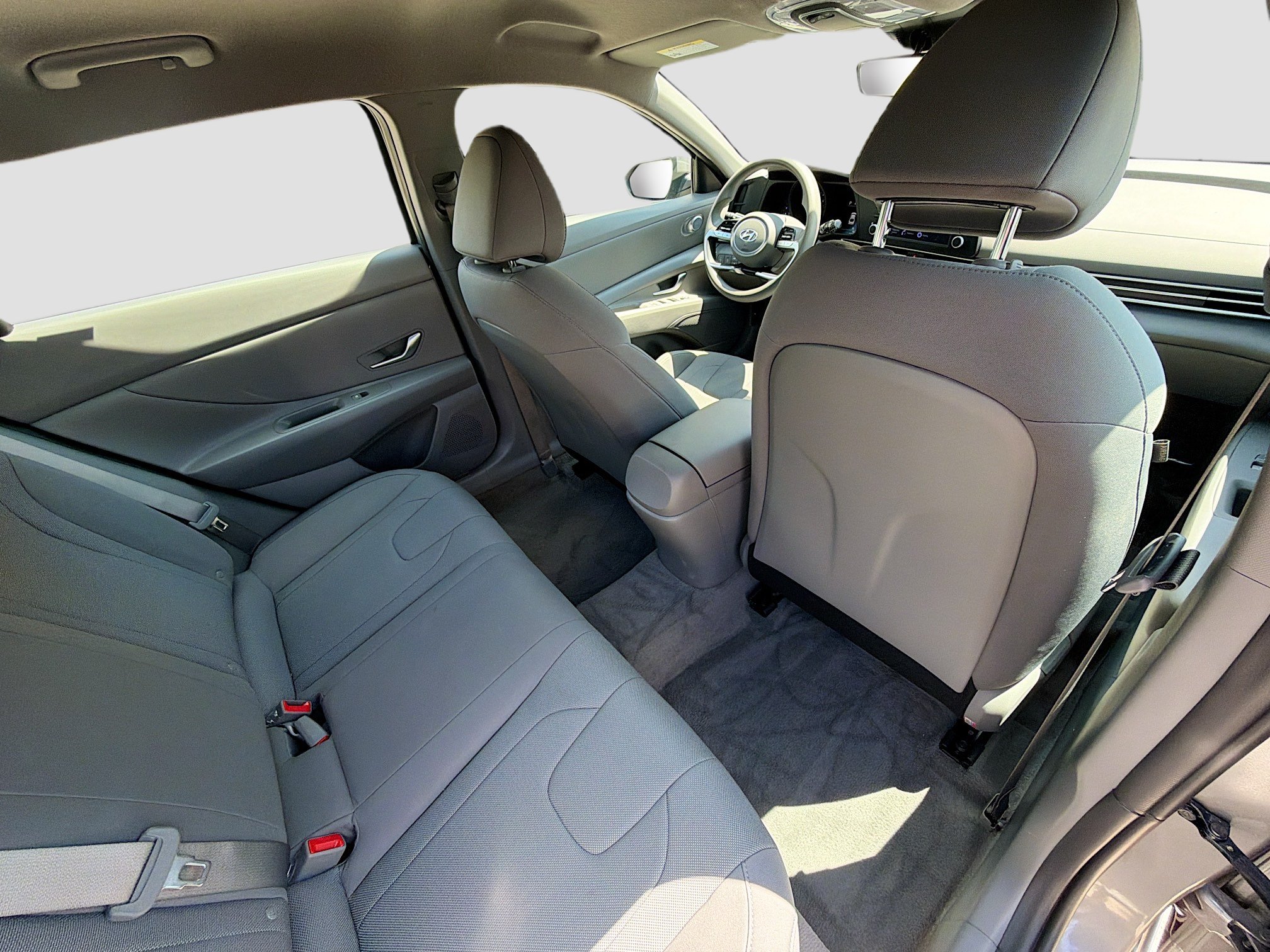 Used 2023 Hyundai Elantra SE w/ Cargo Package FWD image 26