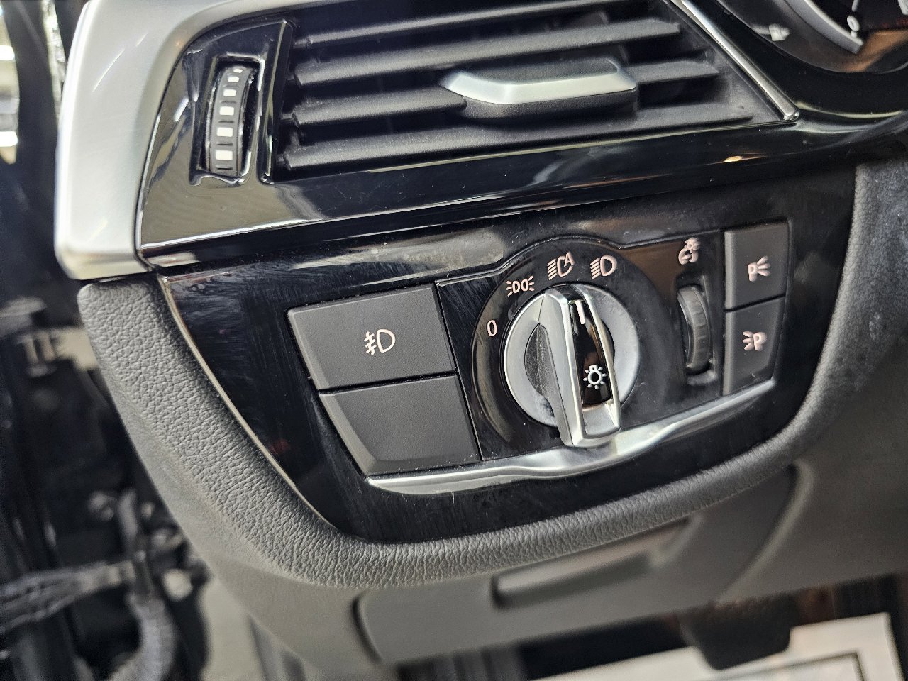 Used 2018 BMW 530i image 36